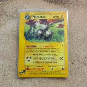 Pokemon Magneton (19) - Skyridge (SK)